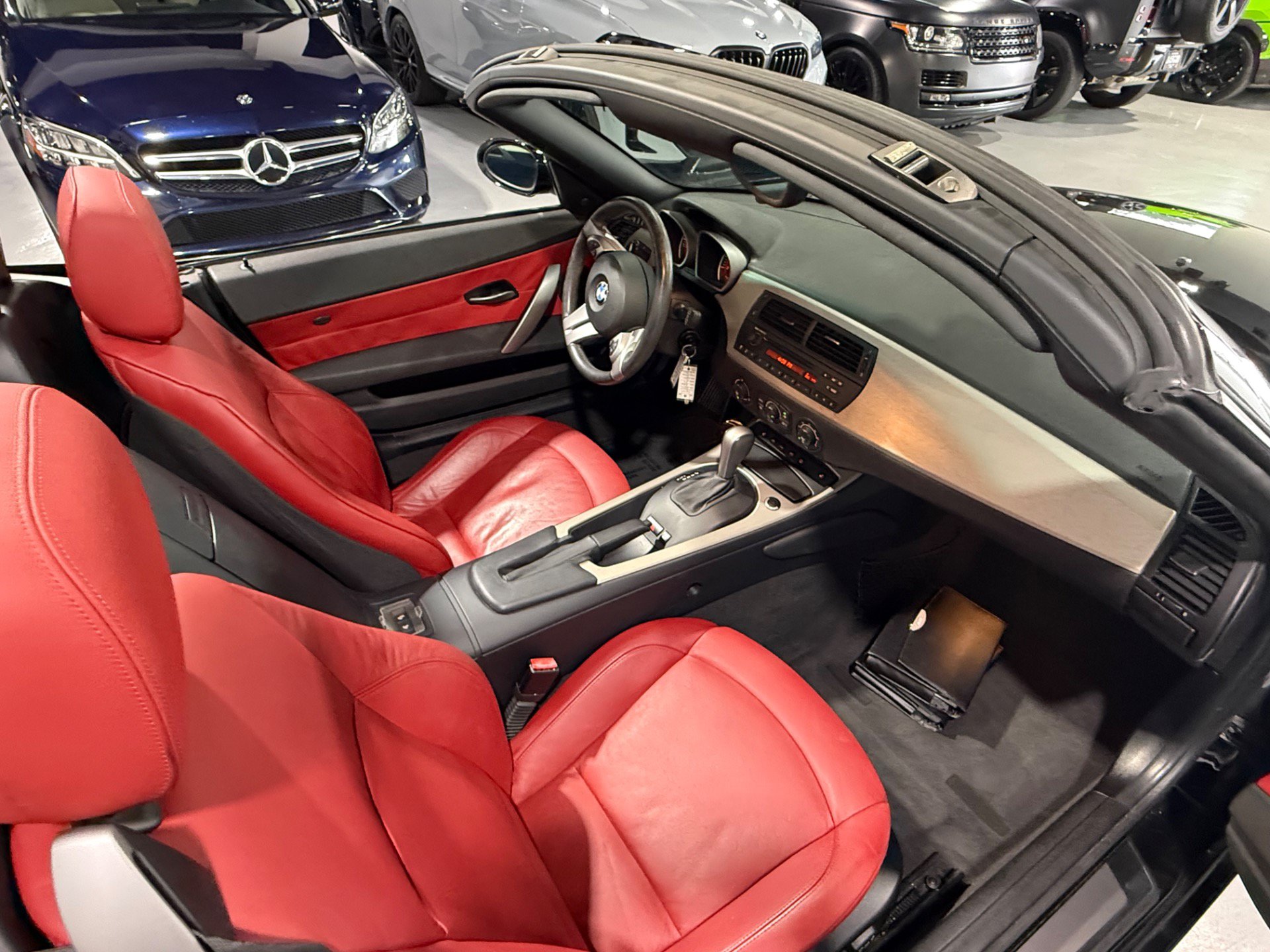 Used 2005 BMW Z4 3.0i RWD image 27