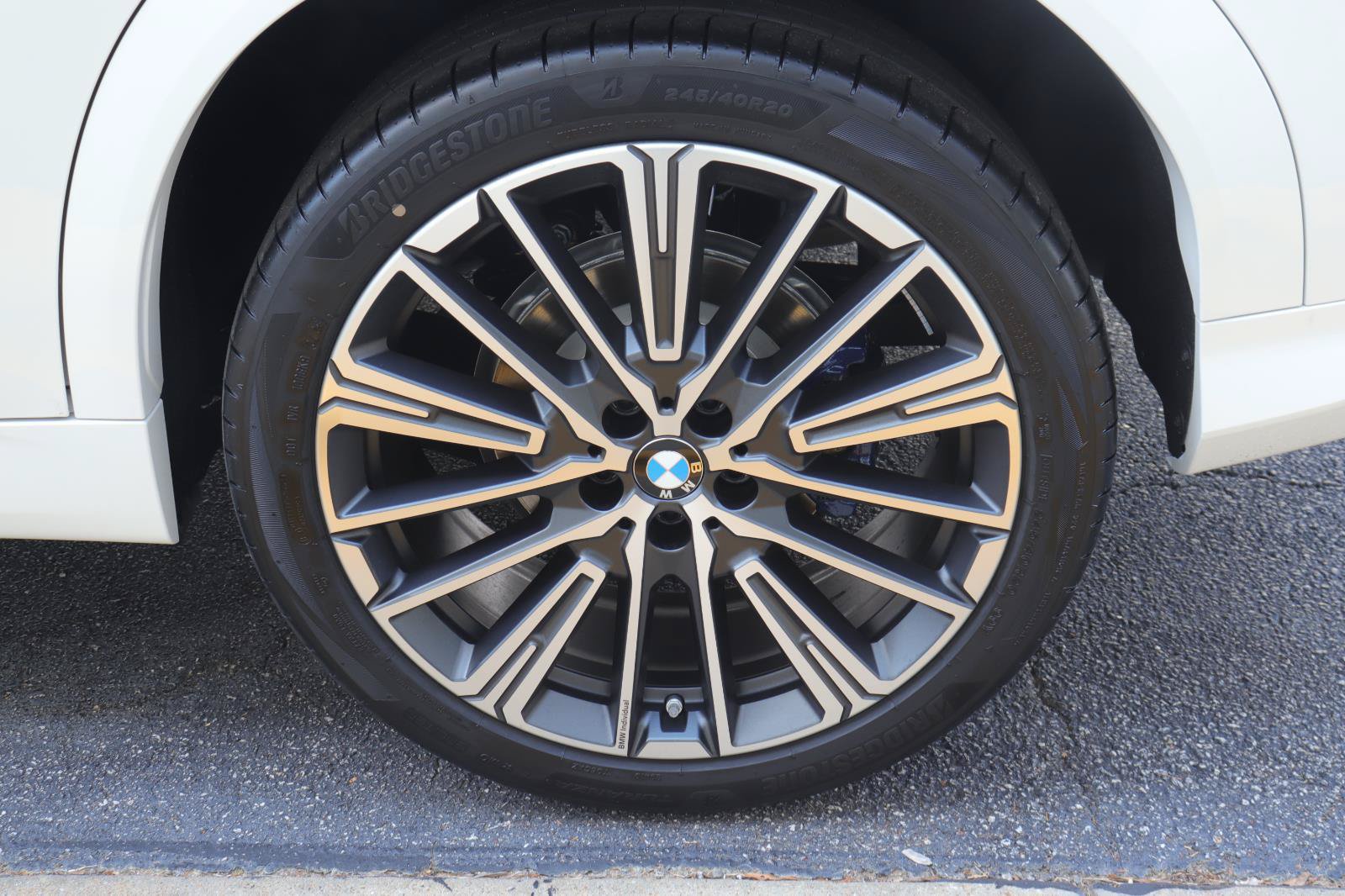New 2026 BMW X2 xDrive28i w/ Technology Package AWD/4WD image 40