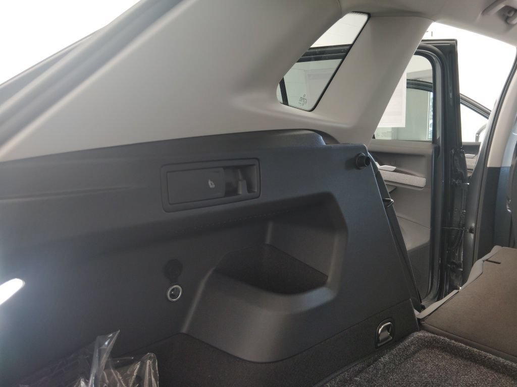 New 2026 Volkswagen Tiguan S AWD/4WD image 23
