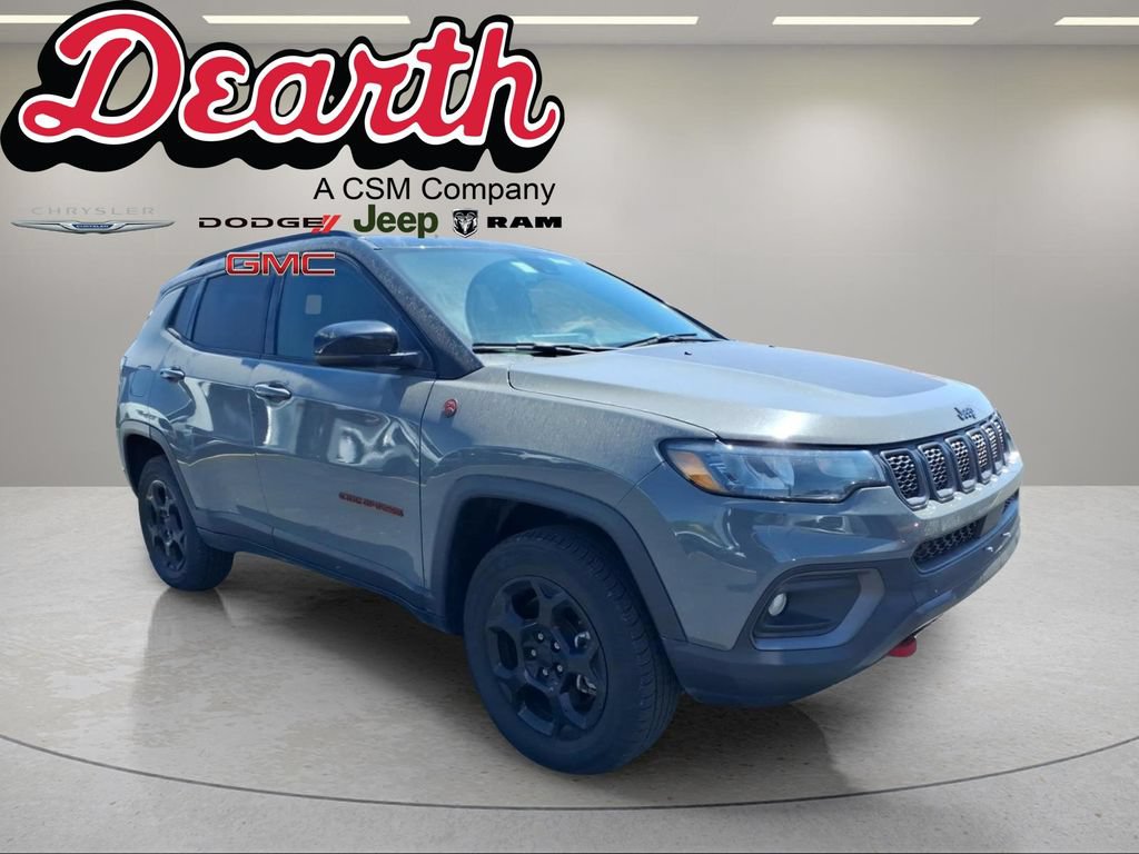 Used 2023 Jeep Compass Trailhawk AWD/4WD image 1