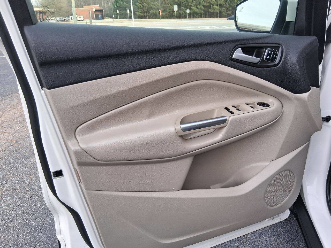 Used 2017 Ford Escape Titanium image 25