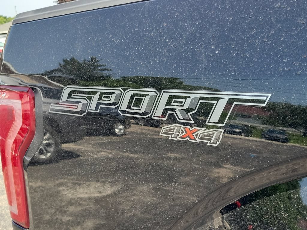 Used 2017 Ford F150 XLT w/ Equipment Group 302A Luxury AWD/4WD image 8