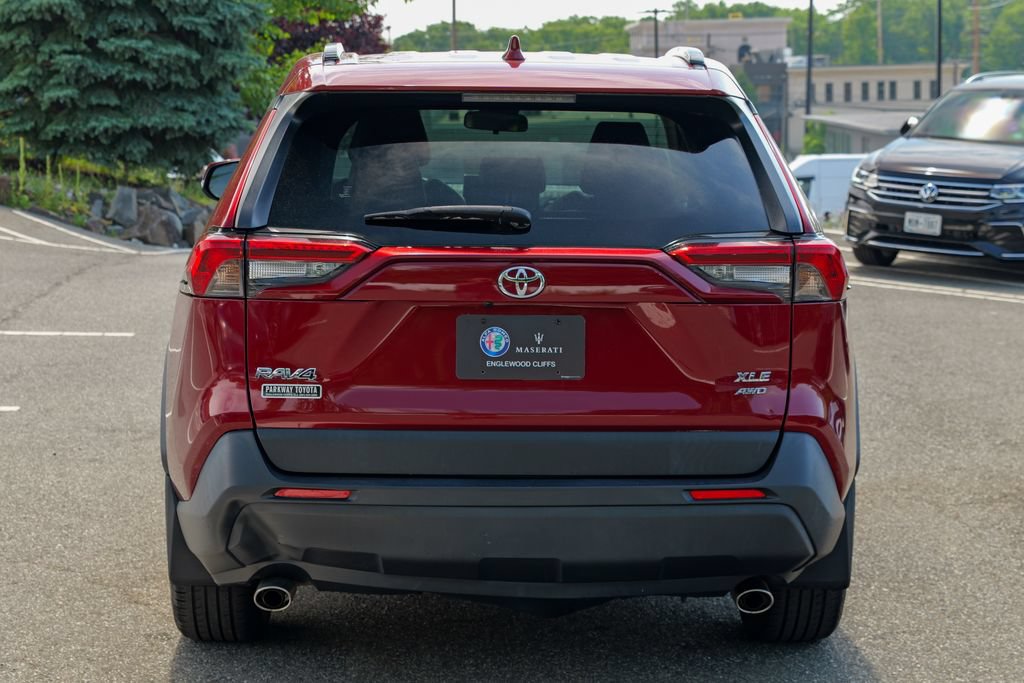 Used 2019 Toyota RAV4 XLE Premium w/ All Weather Liner Package AWD/4WD image 6
