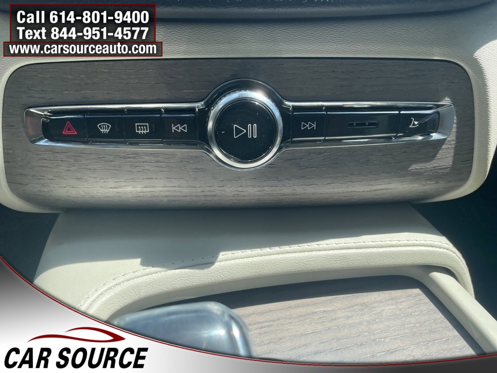Used 2022 Volvo XC90 T8 Inscription w/ Lounge Package image 22