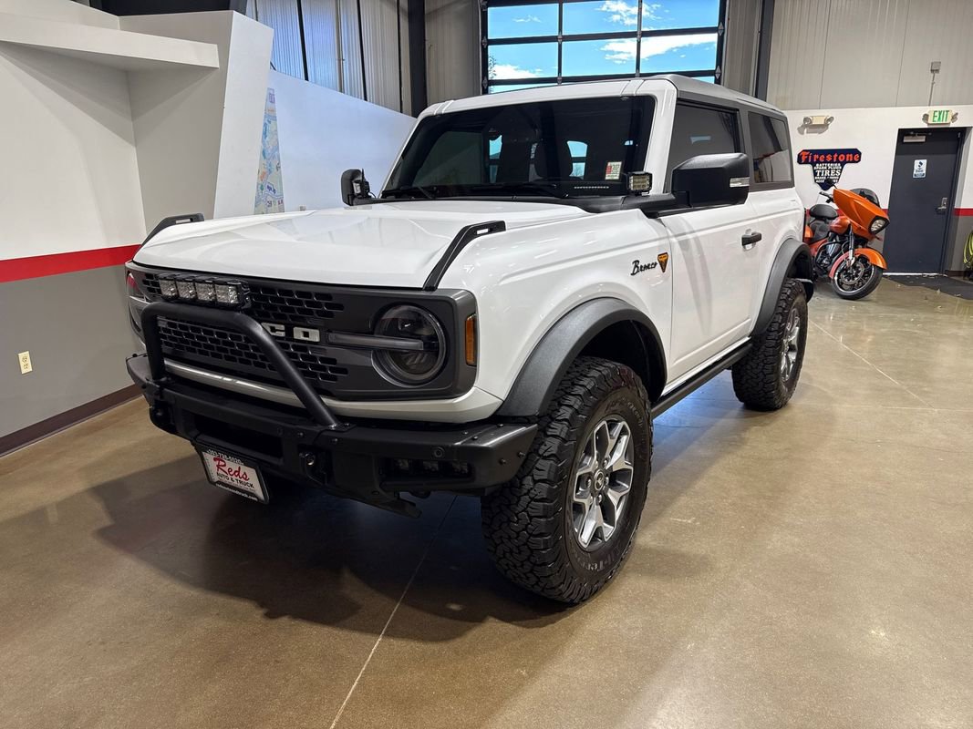 Used 2023 Ford Bronco Badlands image 49