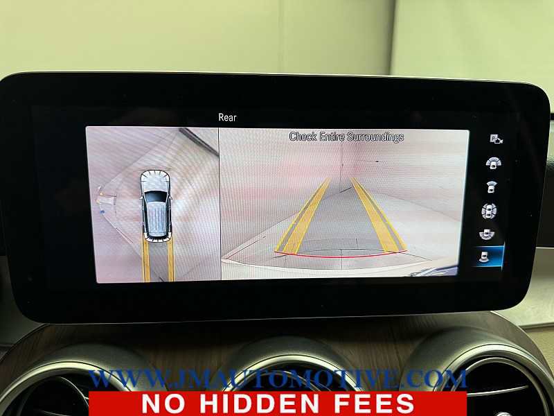 Used 2021 Mercedes-Benz GLC 300 4MATIC image 31