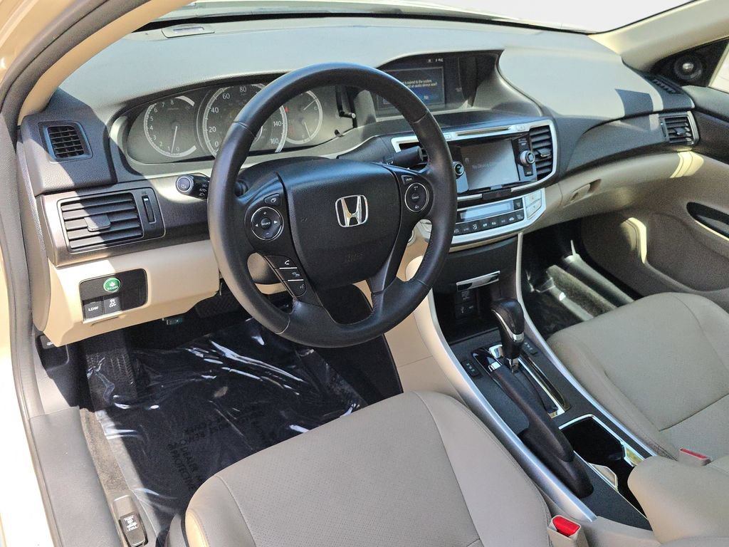 Used 2015 Honda Accord EX-L image 18
