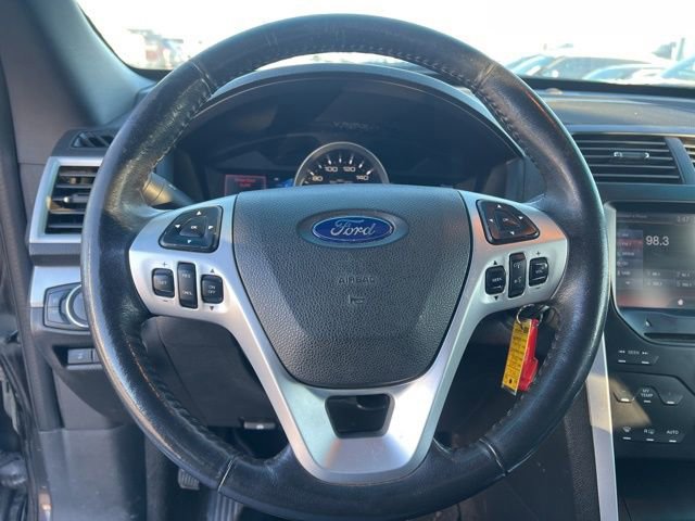 Used 2013 Ford Explorer XLT image 13