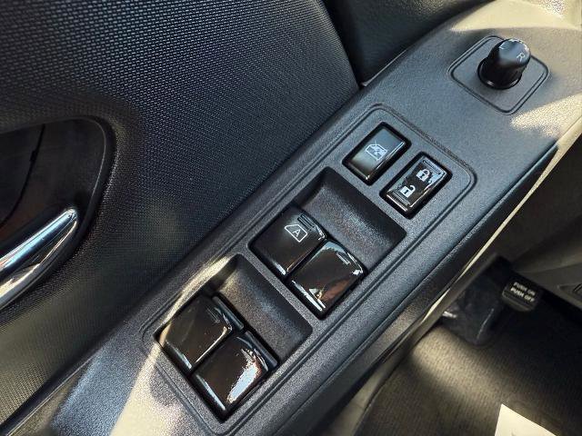 Certified 2023 Nissan Frontier SV w/ SV Convenience Package image 22