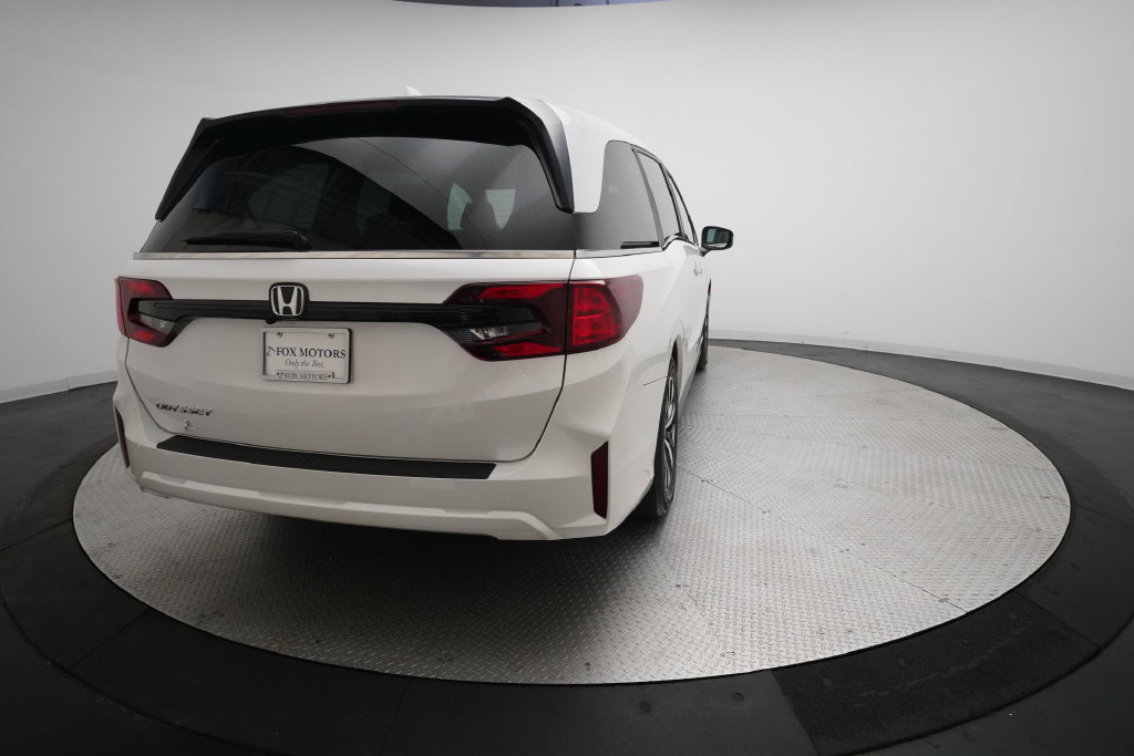 Used 2025 Honda Odyssey EX-L image 13