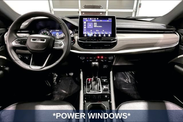 Used 2025 Jeep Compass Limited AWD/4WD image 10