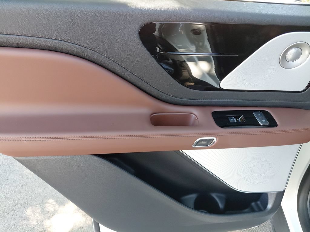 New 2026 Lincoln Aviator Reserve AWD/4WD image 49