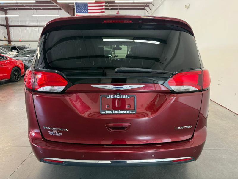 Used 2019 Chrysler Pacifica Limited FWD image 9