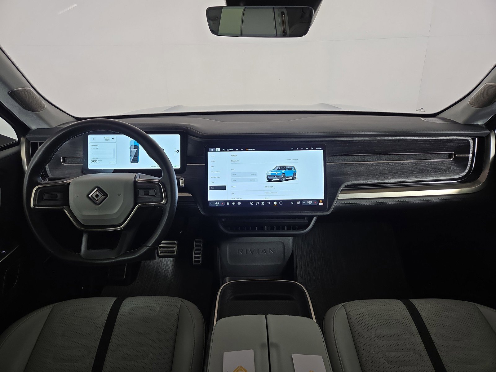 Used 2024 Rivian R1S Adventure AWD/4WD image 27
