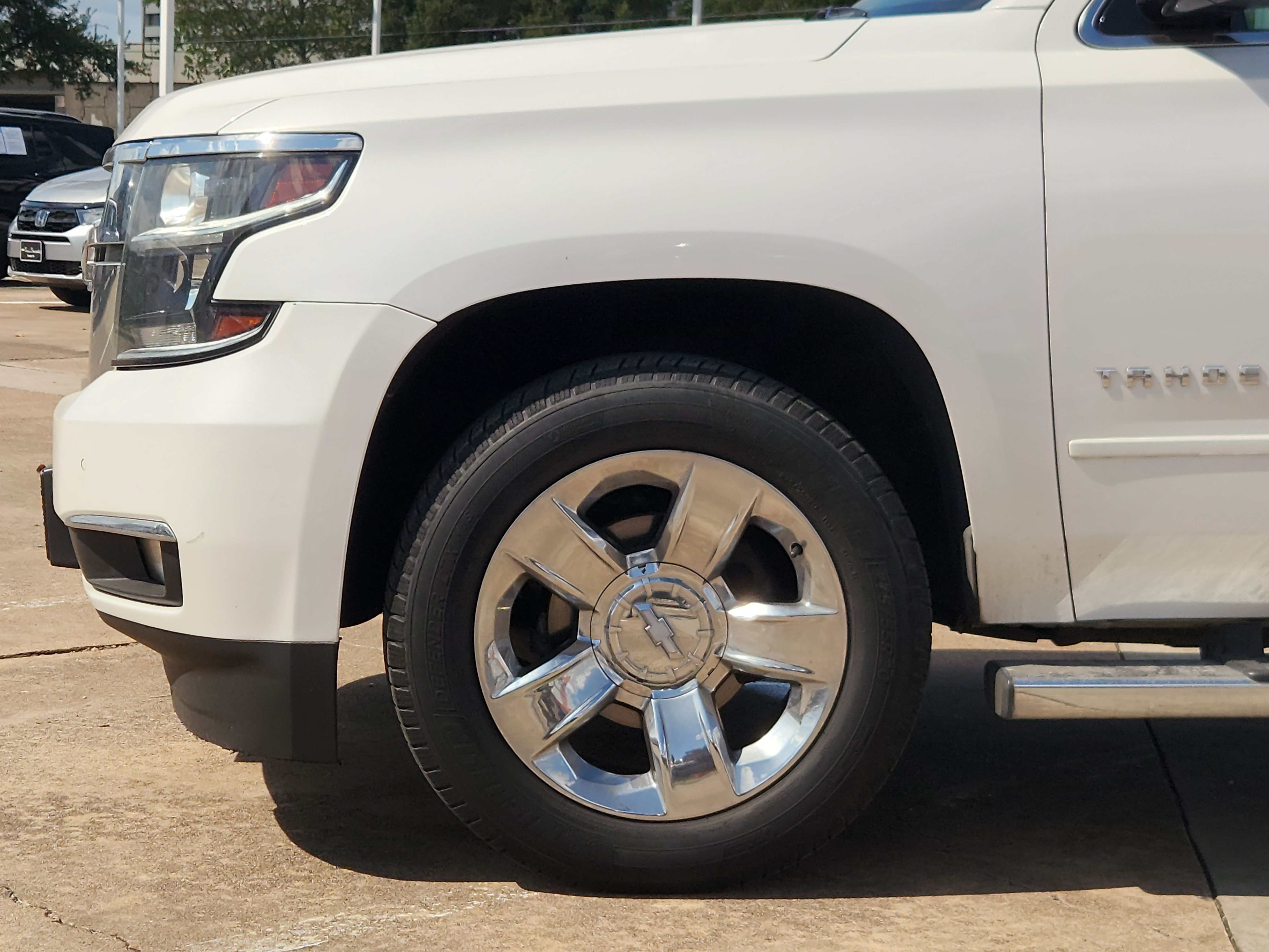 Used 2019 Chevrolet Tahoe Premier w/ Max Trailering Package RWD image 9