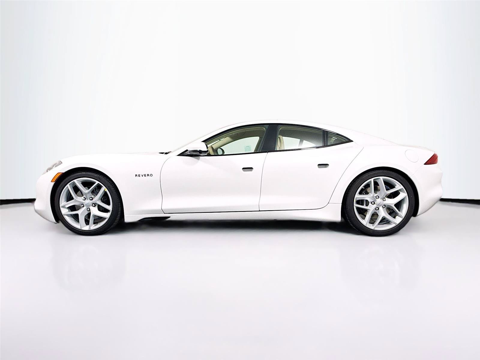 New 2025 Karma Revero Luxury RWD image 25