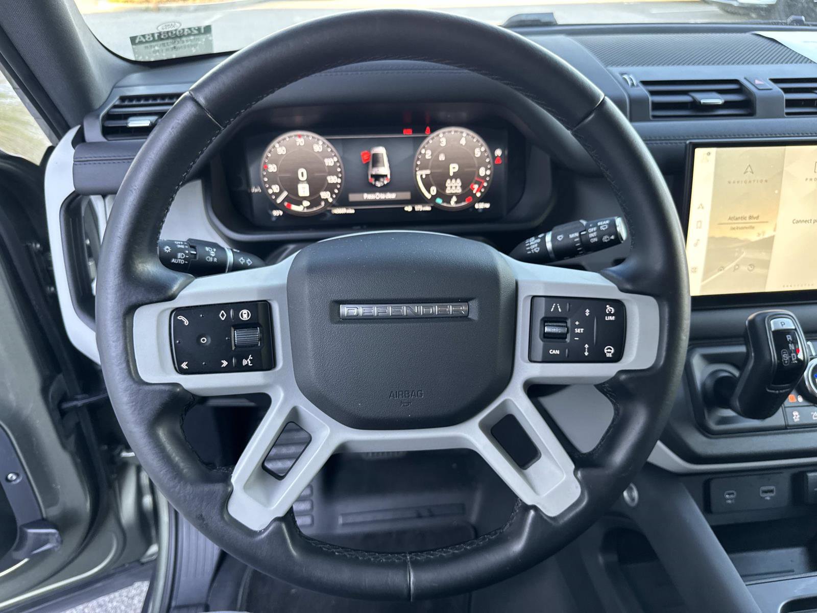 Certified 2024 Land Rover Defender 130 S image 29