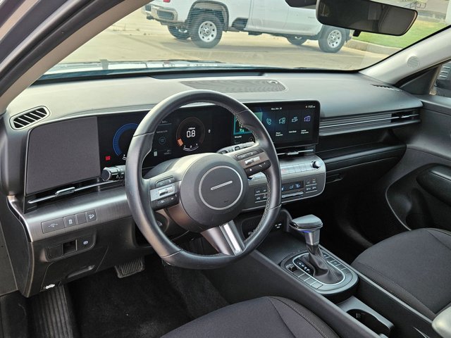 Used 2025 Hyundai Kona SEL image 10
