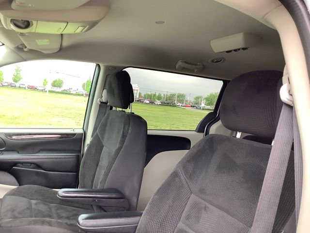 Used 2017 Dodge Grand Caravan SE w/ Power Window Group FWD image 19