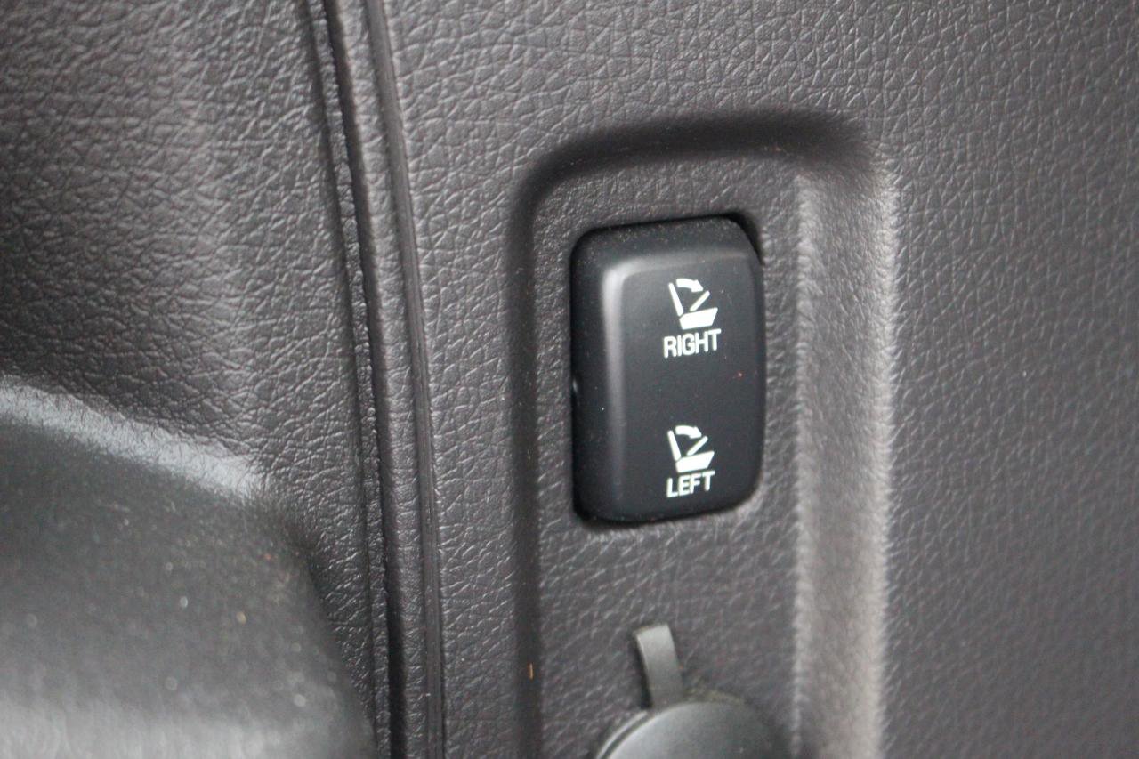 Used 2012 Ford Edge SEL AWD/4WD image 42