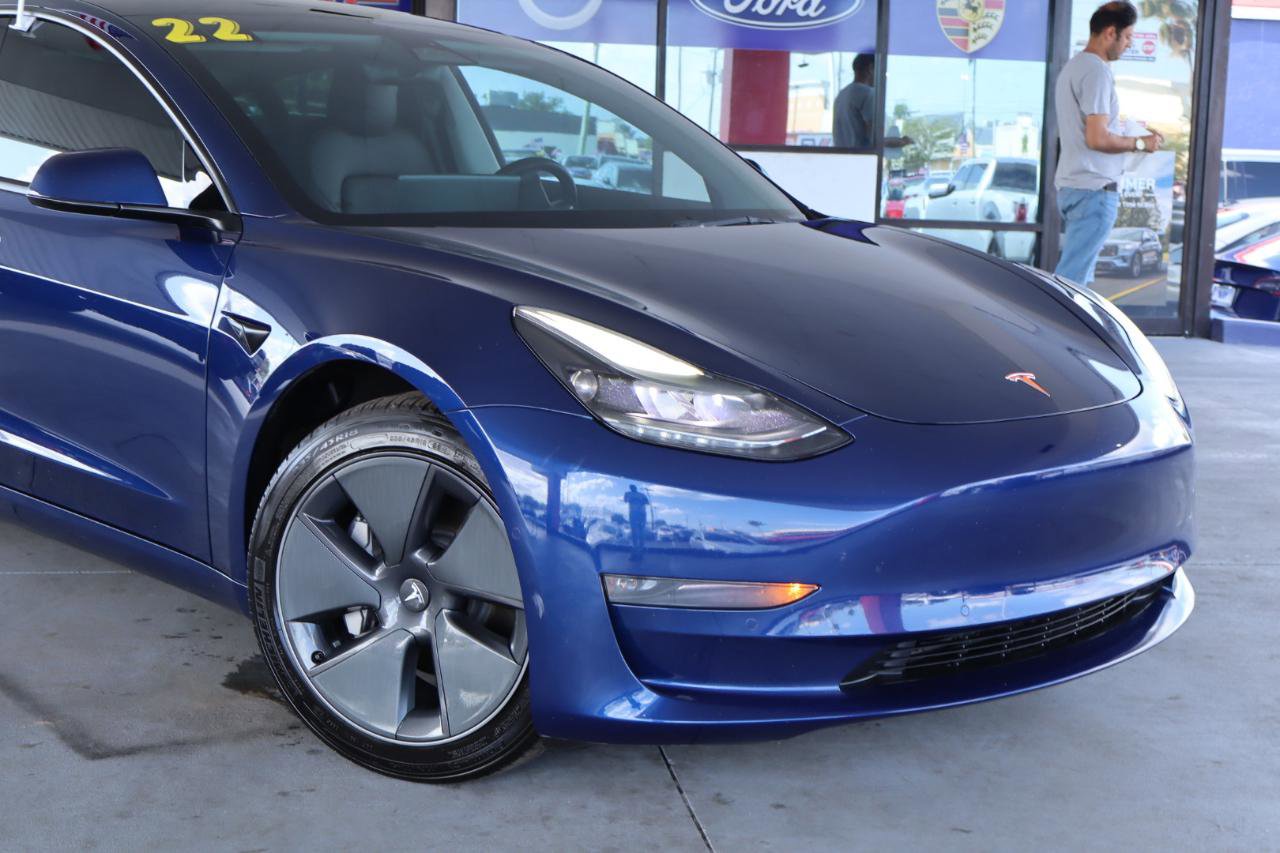 Used 2022 Tesla Model 3 Long Range image 2
