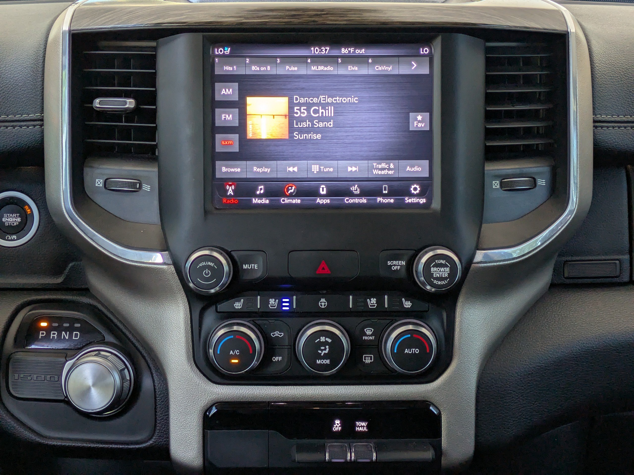 Used 2019 RAM 1500 Laramie RWD image 18