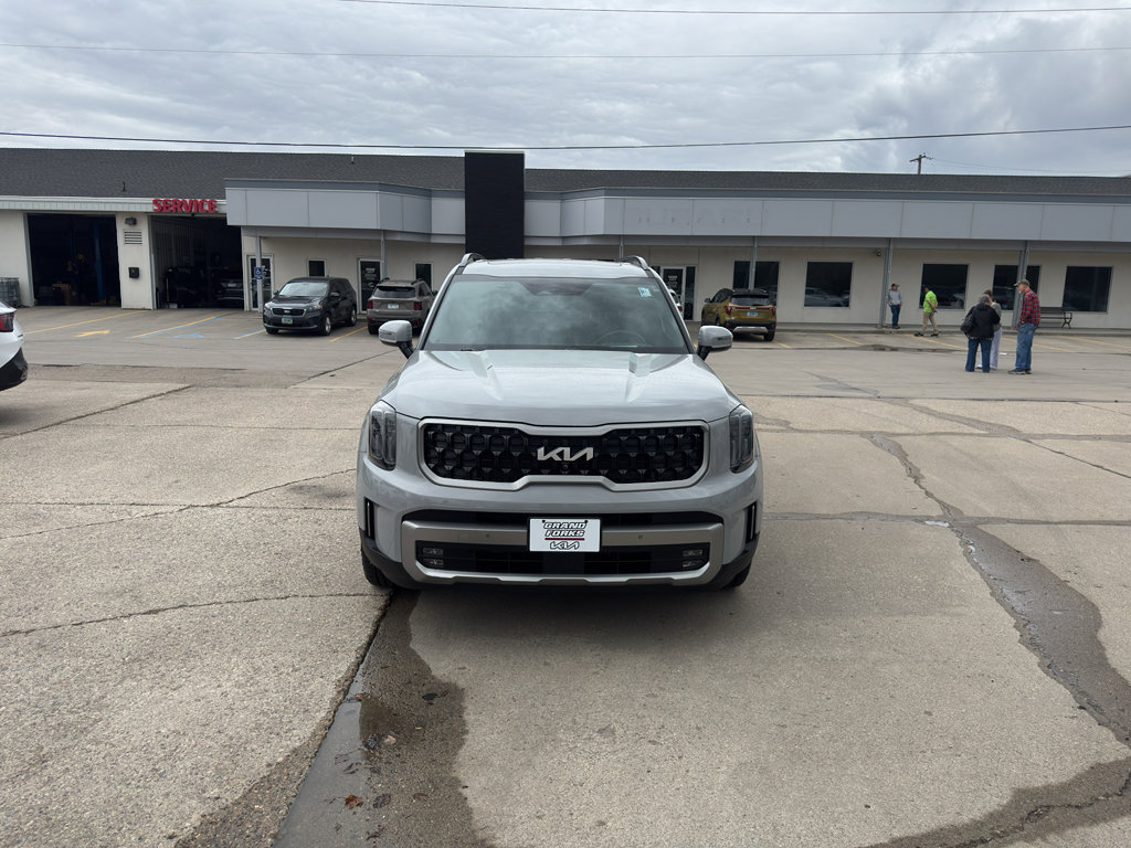 Used 2023 Kia Telluride SX Prestige X-Line AWD/4WD image 3