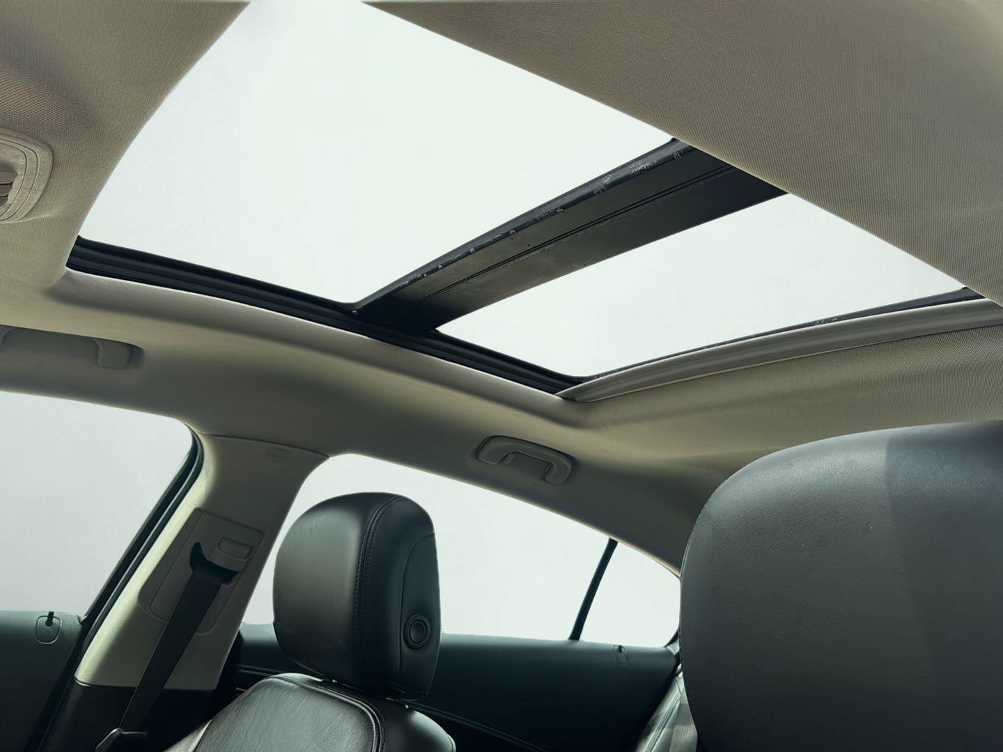 Used 2013 Buick LaCrosse Leather FWD image 19
