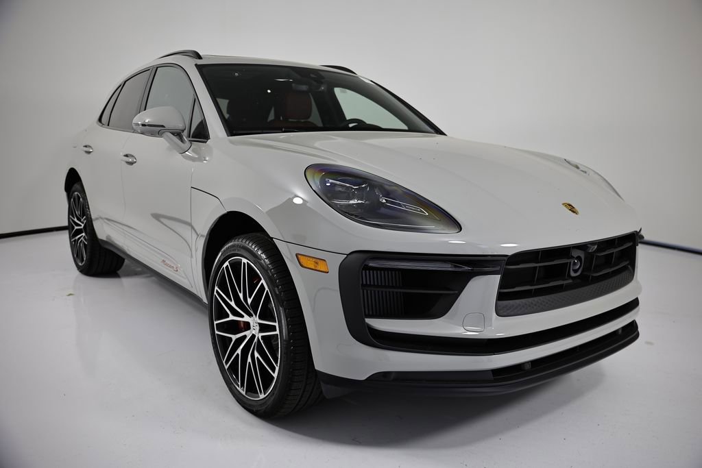 New 2026 Porsche Macan S AWD/4WD image 9