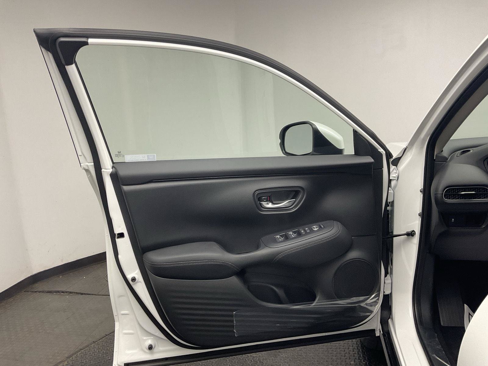 New 2027 Honda HR-V EX-L image 9