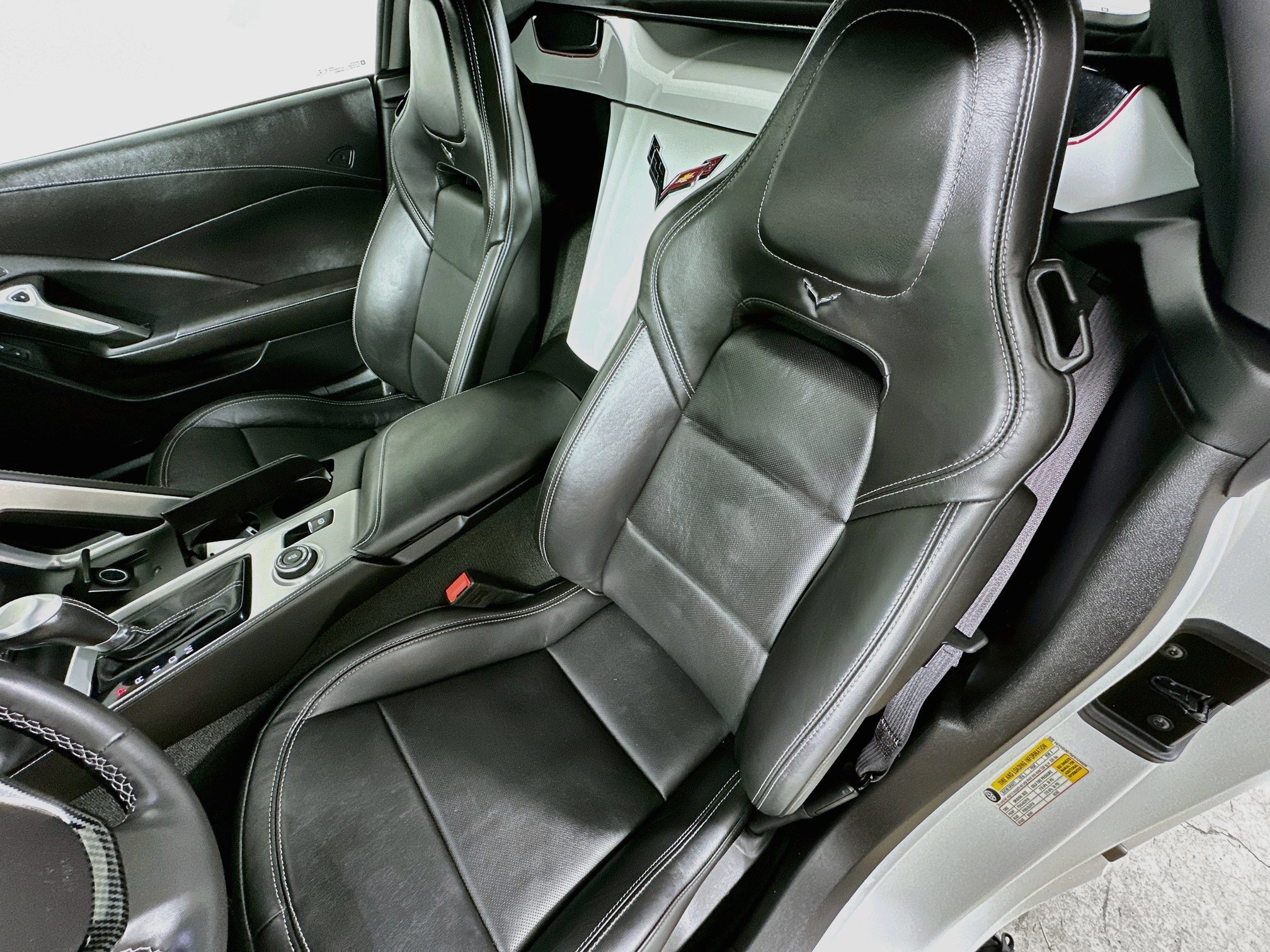 Used 2014 Chevrolet Corvette Stingray Convertible w/ 2LT Preferred Equipment Group RWD image 27
