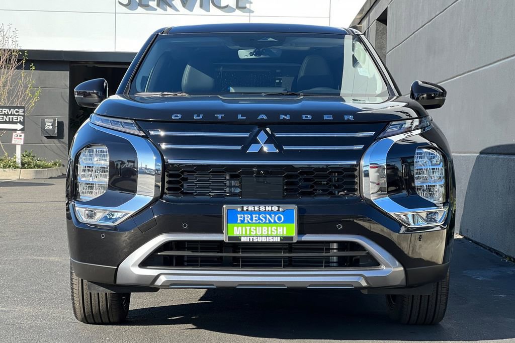 New 2026 Mitsubishi Outlander SE image 10