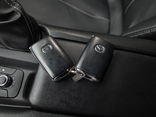 Used 2020 MAZDA MX-5 Miata RF Grand Touring RWD image 35