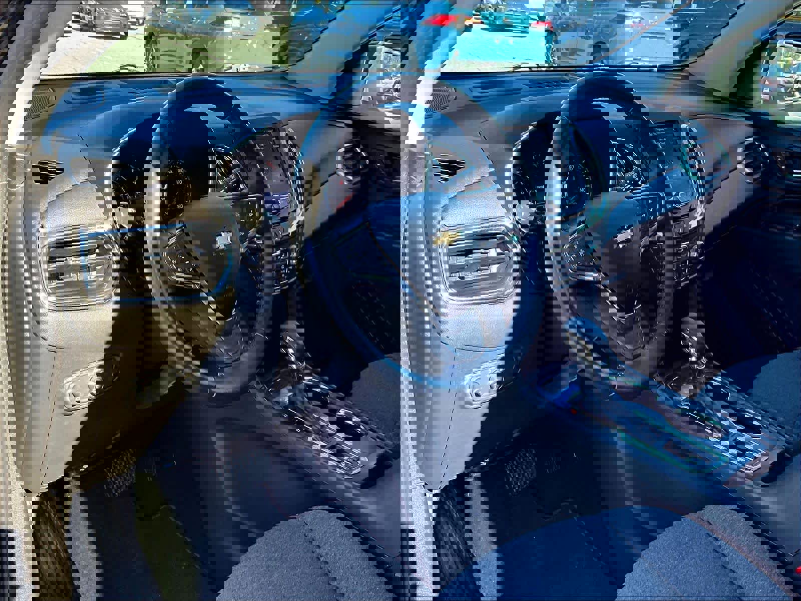 Used 2022 Chevrolet Equinox LT image 8