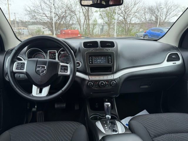 Used 2017 Dodge Journey SXT w/ Comfort/Convenience Group image 7