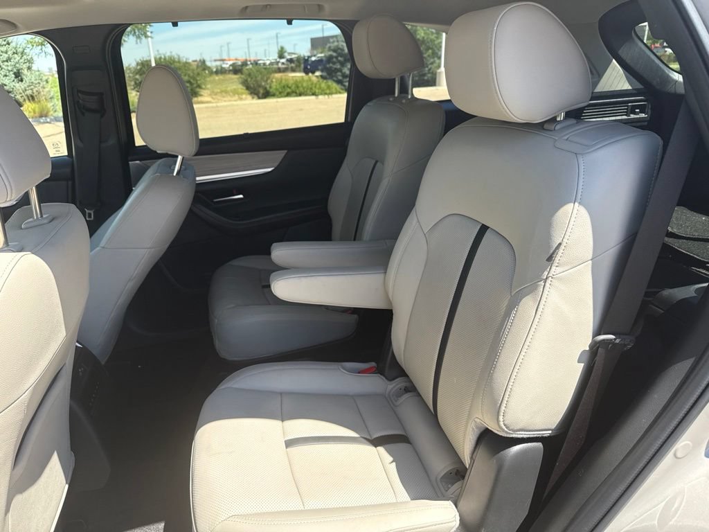 Used 2025 MAZDA CX-90 Plug-In Hybrid w/ Preferred AWD/4WD image 9