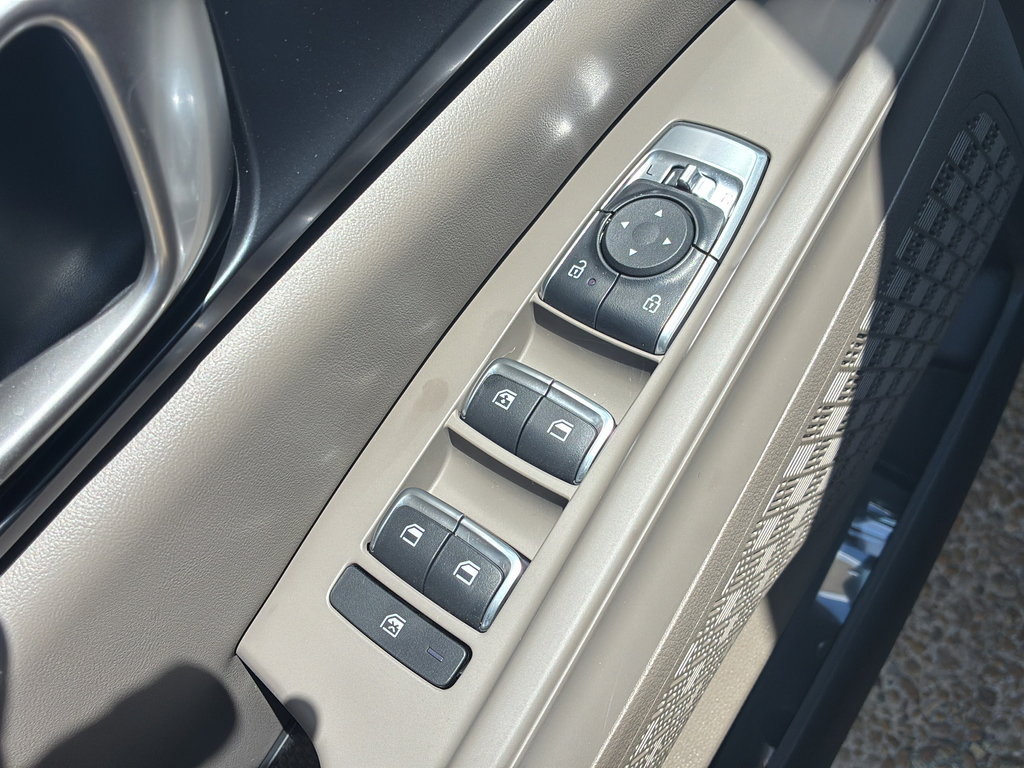New 2026 Kia Carnival FWD image 21