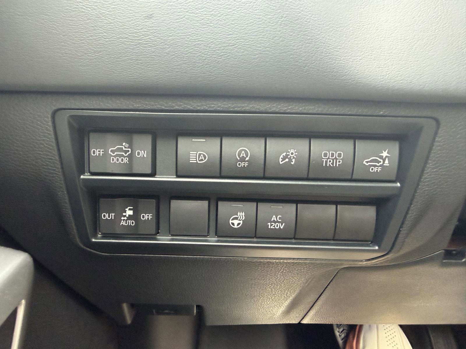 Used 2024 Toyota Tundra Platinum image 21