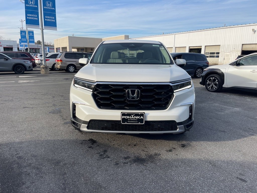 New 2025 Honda Pilot EX-L image 3