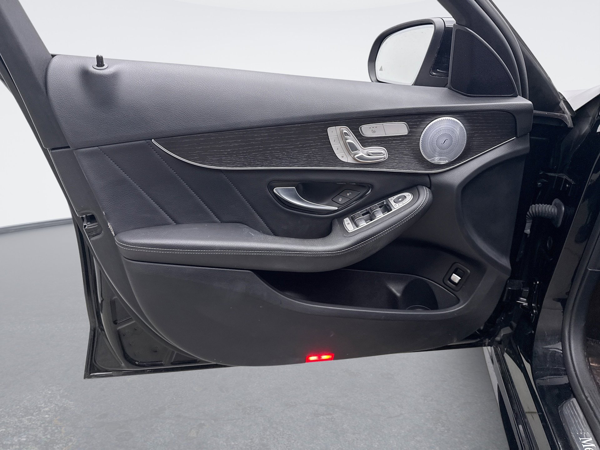 Used 2021 Mercedes-Benz C 300 4MATIC Sedan w/ AMG Line image 9