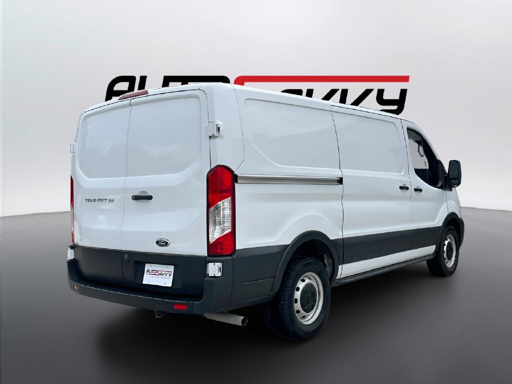 Used 2023 Ford Transit 150 Low Roof RWD image 7
