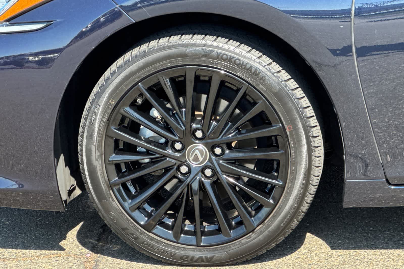 Used 2022 Lexus ES 300h w/ Premium Package FWD image 29