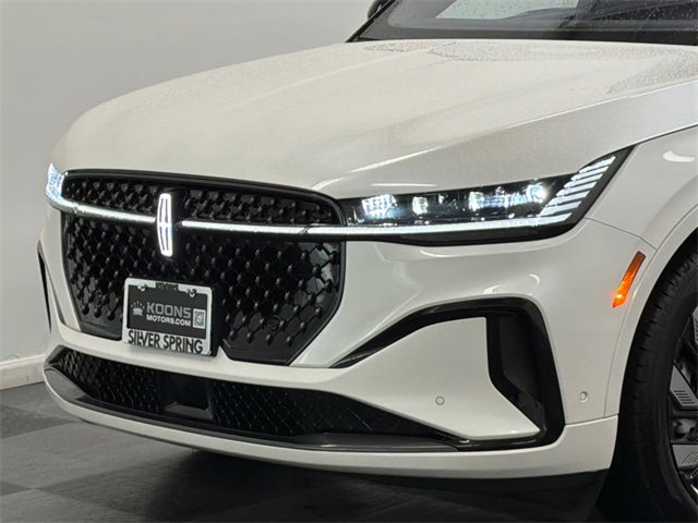 Certified 2024 Lincoln Nautilus Black Label w/ Jet Appearance Package (87T) image 2