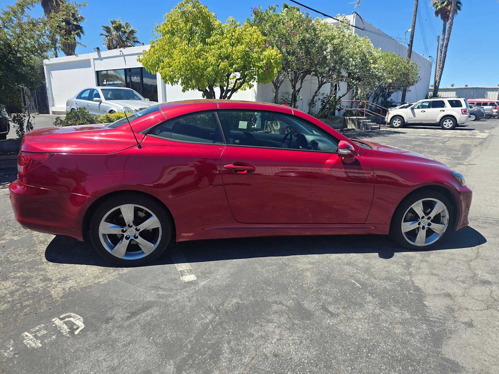 Used 2011 Lexus IS 250C RWD image 2