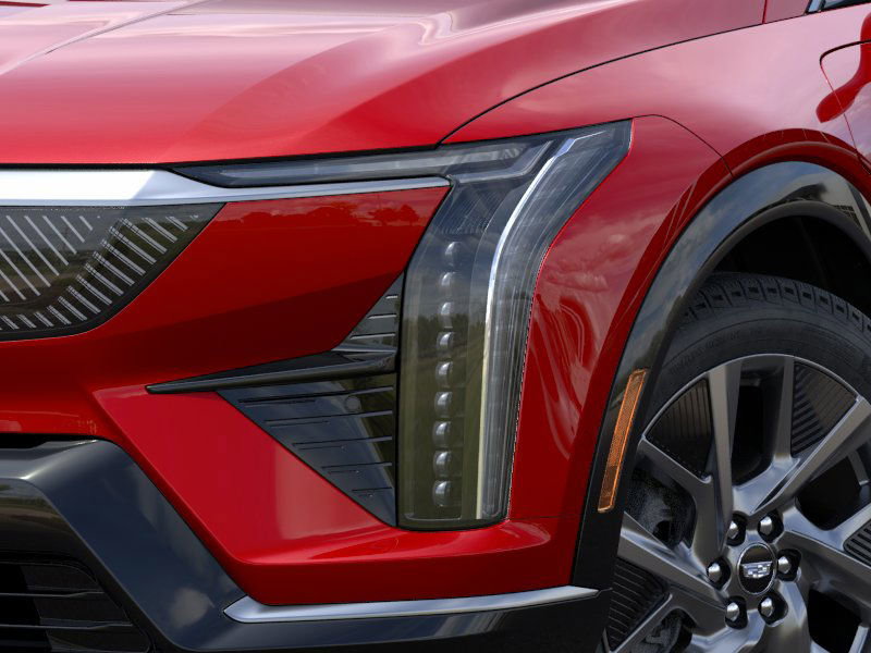 New 2026 Cadillac Optiq Luxury 2 image 34