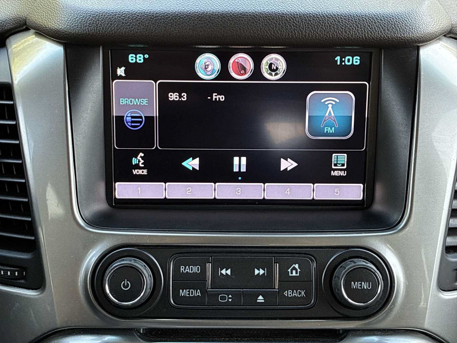 Used 2015 Chevrolet Suburban LTZ AWD/4WD image 12