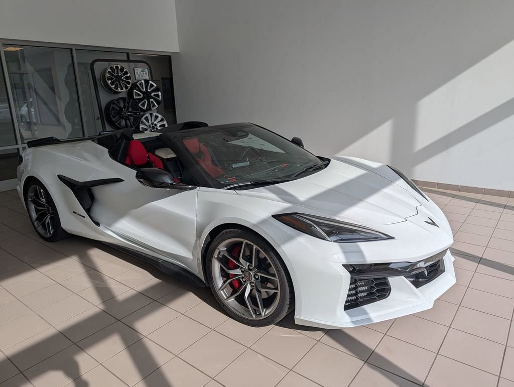 Used 2025 Chevrolet Corvette Z06 w/ Battery Protection Package RWD image 16