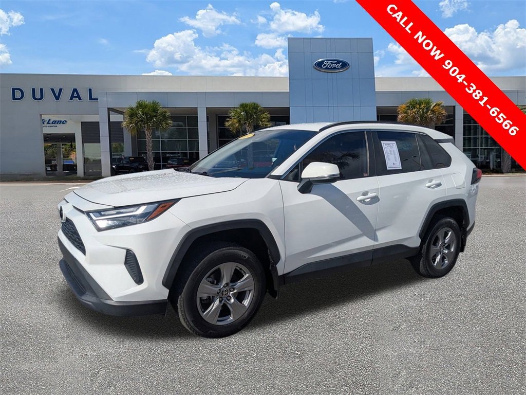 Used 2022 Toyota RAV4 XLE image 8