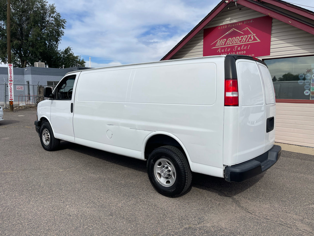 Used 2020 Chevrolet Express 2500 Extended w/ Communications Package image 3