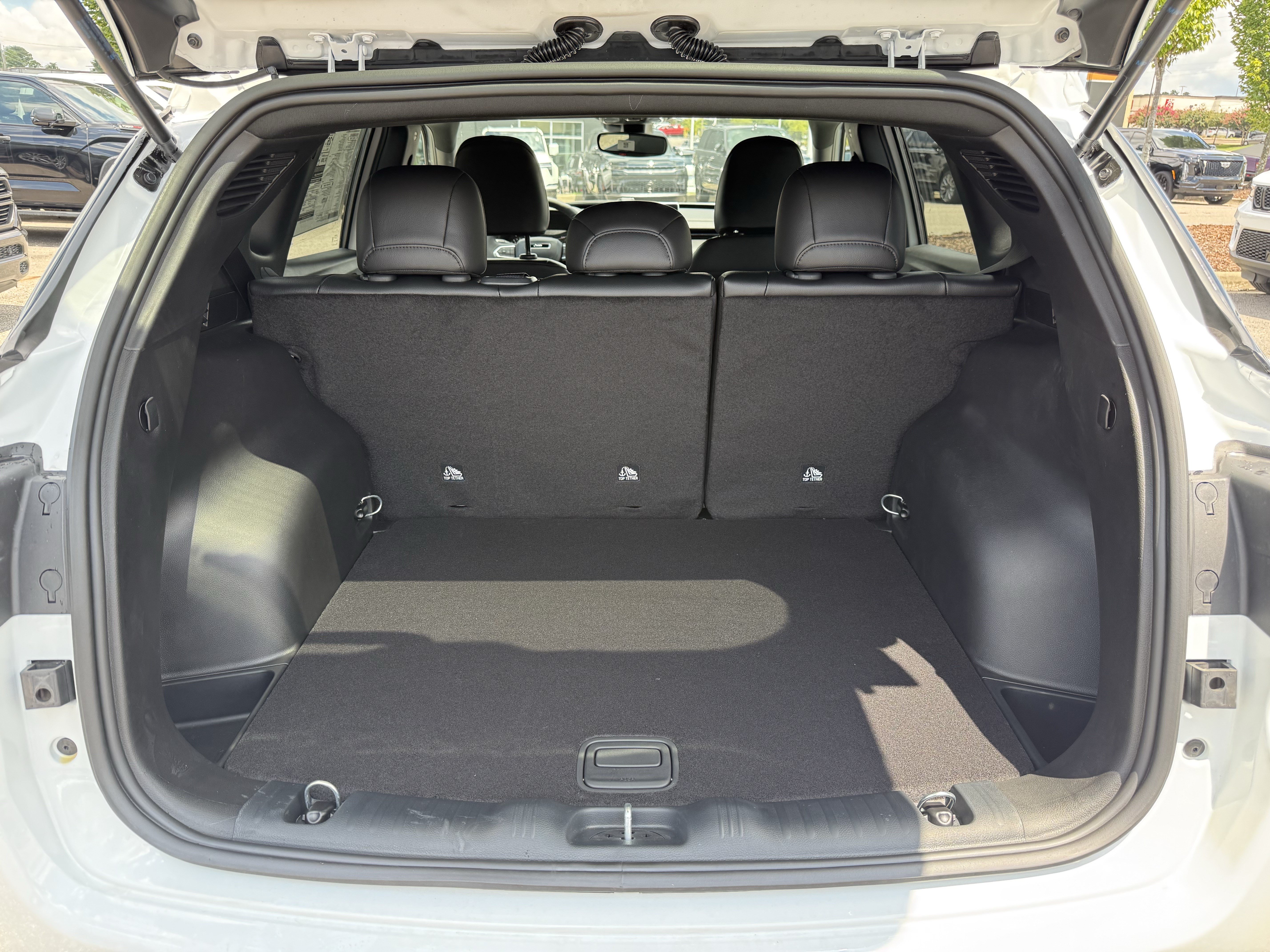 New 2026 Jeep Compass Latitude AWD/4WD image 31